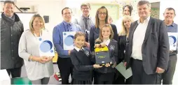  ??  ?? Brook Community Primary pupils with HR GO Recruitmen­t staff including Chris Green and Roddy Barrow