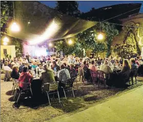  ?? FOTOS: PB IGUALADA ?? Igualada se tiñó de azulgrana para celebrar los 58 años de la penya por todo lo alto.