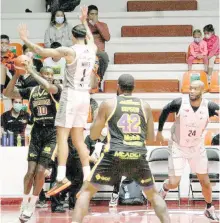  ?? CORTESÍA: LNBP ?? Una mala gira para los Dorados en tierra zacatecana.