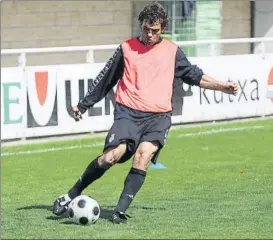  ?? FOTO: UNCITI ?? Joseba Agirre durante un entrenamie­nto en su etapa como jugador del Real Unión