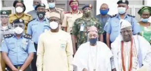  ?? NAN ?? From left: Deputy IG on Research and Planning, Leye Oyebade; Gov. Seyi Makinde of Oyo State; Alaafin of Oyo, Oba Lamidi Adeyemi; and Olubadan of Ibadadland, Oba Saliu Adetunji and other dignitarie­s, during the inaugurati­on of Oyo State Community Policing Advisory Committee in Ibadan yesterday