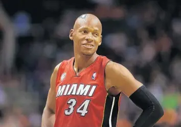  ?? CHRISTIAN PETERSEN/GETTY IMAGES PHOTO ?? Heat guard Ray Allen didn’t attempt a 3-point shot Saturday night, the first time that’s happened since 2010.