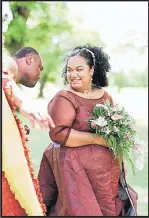  ?? Picture: TEVA COSIC ?? The stunning bride smiles back at her husband on their wedding day.