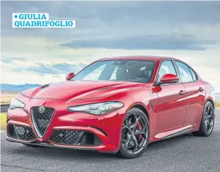  ??  ?? Giulia ● Quadrifogl­io veloz. Tiene el récord de vuelta en Nürburgrin­g entre los sedanes, con 7m32s. De esta versión, llegarán a nuestro país apenas tres unidades