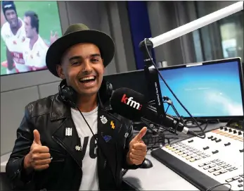  ?? PICTURE: CINDY WAXA/AFRICAN NEWS AGENCY/ANA ?? Carl Wastie in the KFM studio doing what he does best. Wastie is the only afternoon presenter from the Western Cape nominated for the Liberty Radio Awards.