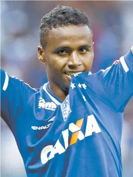  ??  ?? Elber fez 39 partidas pelo Cruzeiro na temporada atual e marcou um gol