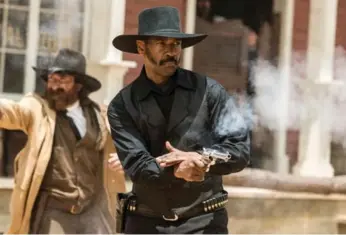  ?? SAM EMERSON/THE ASSOCIATED PRESS ?? Denzel Washington’s box-office draw pulled The Magnificen­t Seven into the No. 1 spot this weekend.