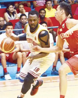  ??  ?? Perpetual Help Altas’ center Bright Akhuetie of Nigeria drives past Red Lion Benedict Adamos in a second round matchup in NCAA Season 92. The Altas gun for a win against the twice-to-beat Lions at the start of the Final 4 today to force a sudden death...