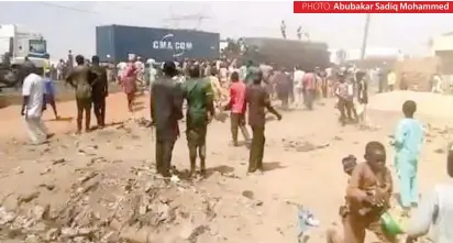  ?? PHOTO: ?? BUA truck loaded with spaghetti attacked by hoodlums in Zaria