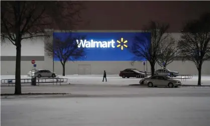  ?? Photograph: Smiley N Pool/AP ?? A snowy road in Plano, Texas, on 16 February 2021.