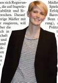  ?? Foto: Hefele Beitlich ?? Das Theaterpub­likum folgt ihrem Weg: LTS Intendanti­n Kathrin Mädler.