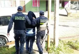  ?? CORTESÍA DE MIGRACIÓN ?? El oficial fue detenido este martes cuando se encontraba en la oficina de Migración en Los Chiles, zona norte.