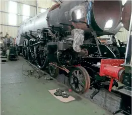  ?? BC8SLT ?? Robert Riddles 1954-built BR 8P Pacific No. 71000 Duke of Gloucester back on its wheels inside Tyseley Locomotive Works.