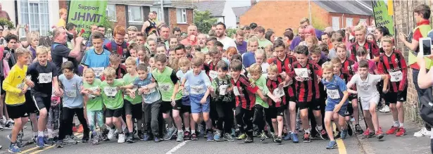  ??  ?? Pictured are runners at the start line.