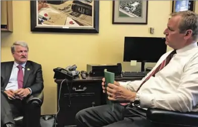  ?? PHOTO/CHRISTINE SOUZA ?? As part of an advocacy trip to Washington, D.C., last week, California Farm Bureau Federation President Paul Wenger (left), meets with Rep. Jeff Denham, R-Turlock, to discuss issues important to California agricultur­e, including immigratio­n reform,...