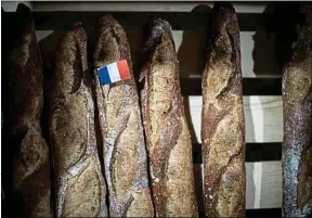  ??  ?? La baguette de pain est en lice pour le patrimoine immatériel de l’Unesco.