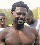  ??  ?? Antonio Brown takes a break, above, and enjoys a workout Wednesday in Florida. The Ravens should forget about Brown.