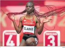  ?? EFE ?? Las llamativas trenzas de la atleta Amya Clarke.