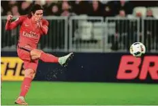  ?? AFP ?? Paris Saint-Germain’s forward Edinson Cavani scores a goal during the Ligue 1 match against Bordeaux on Friday at the Matmut Atlantique stadium in Bordeaux.