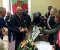  ??  ?? Gino e Fabio Principi premiati da Sara Ghilad, dell’Ambasciata d’Israele