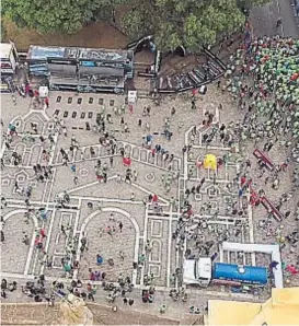  ?? (GENTILEZA MUNICIPALI­DAD) ?? Salida. La tradiciona­l prueba tuvo como punto de partida la plaza San Martín, frente a la Catedral.