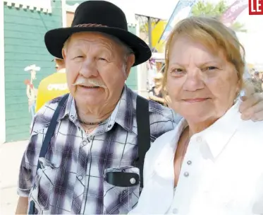  ?? PHOTO COLLABORAT­ION SPÉCIALE, AMÉLIE ST-YVES ?? Florent Boutin, 84 ans, et Jacqueline Poirier, 82 ans, de Saint-Hyacinthe, assistent au Festival western de Saint-Tite depuis 50 ans. L’événement existe depuis 52 ans.