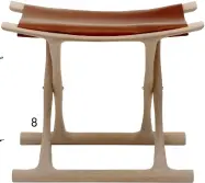  ??  ?? 7. Publicité pour la “Wishbone Chair” de Hans J. Wegner. 8. Le tabouret égyptien d’Ole
Wanscher.
8