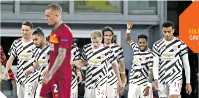  ?? FOTO: AFP ?? El United respondió bien a la presión romana.