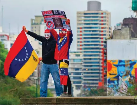  ?? Foto: AFP/Alejandro Pagni ?? Venezolani­sche Migranten in Buenos Aires sehen in der Verfassung­gebenden Versammlun­g keinen Weg aus der Krise.