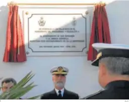  ?? D.C. ?? Placa Homenaje al buque ‘Guadalete’ en el cementerio de San Fernando.