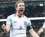  ??  ?? inglaterra. El DT inglés Southgate sigue rejuveneci­endo a la selección.