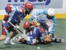  ?? CLIFFORD SKARSTEDT/EXAMINER FILE PHOTO ?? The Peterborou­gh Century 21 Lakers' Zach Currier picks up a loose ball game 2 of the MSL final against Six Nations last Aug. 24 at the Memorial Centre.