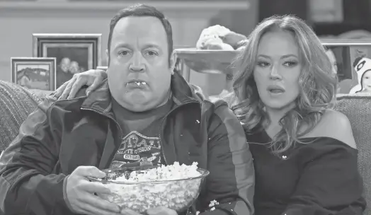  ?? PHOTOS BY JEFF NEUMANN, CBS ?? They’re not The King of Queens’ Doug and Carrie but Kevin James and Leah Remini do act like a couple on Kevin CanWait.