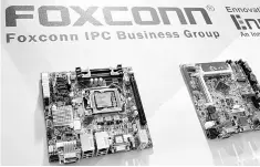  ??  ?? Foxconn said the plant could eventually bring more than 13,000 new jobs to Wisconsin, with Gou adding it was the first in a series of facilities the company would build in several US states.