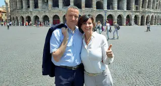  ?? Foto, Sartori) ?? La coppia L’ex sindaco di Verona e l’ex senatrice della Lega sono fidanzati da sei anni (