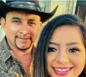  ?? Cortesía de Guadalupe Martínez / AP ?? Juan Reyna, junto a su esposa Guadalupe Martínez.