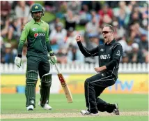  ?? PHOTO: PHOTOSPORT ?? New Zealand legspinner Todd Astle celebrates the wicket of Pakistan batsman Sarfraz Ahmed during the first one-day internatio­nal.