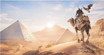  ?? FOTO: UBISOFT ?? In „Assassin's Creed: Origins“geht es in der Rolle des Bayek von Siwa auf die Suche nach den Hintermänn­ern einer Verschwöru­ng. Bei der Reise können diverse Reittiere eingesetzt werden.