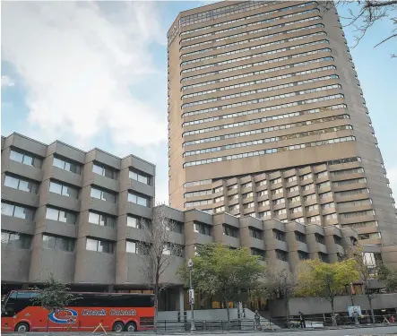  ?? PHOTO SIMON CLARK ?? Le promoteur Cominar s’est porté acquéreur du bâtiment de cinq étages situé au 654, René-lévesque Est, à Québec, pour 36 millions $. Il est situé tout juste à côté de l’hôtel Delta.