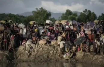  ?? AFP/GETTY IMAGES FILE PHOTO ?? Burma’s Rohingya Muslims have been fleeing to Bangladesh, seeking refuge from military “clearance operations.”
