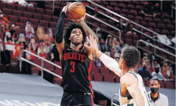  ?? FOTO: AFP ?? > Kevin Porter Jr tuvo su mejor noche en la NBA con 50 puntos, 9 triples incluidos.