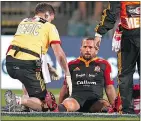  ?? — GETTY IMAGES FILES ?? Aaron Cruden leaves the field after an anterior cruciate knee ligament rupture on April 17 in New Zealand.