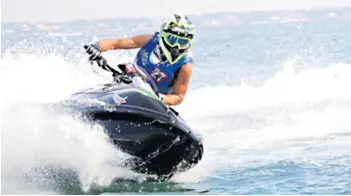  ??  ?? Na virskoj plaži Jadro okupilo se 105 natjecatel­ja i više od 400 sudionika najvećeg jet ski spektakla u Hrvatskoj