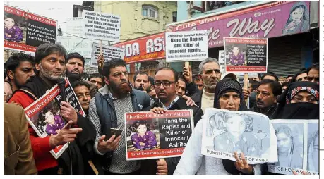  ??  ?? Not backing down: Members of the Kashmiri Joint Resistance Leadership taking part in a protest demanding the death penalty in the child rape and murder case in Srinagar. — AFP