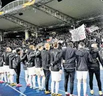  ?? ?? 14.000 Fans feierten mit den Spielern des LASK