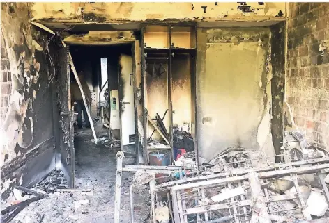  ?? FOTO: RP ?? Das Zimmer, in dem der Brand ausgebroch­en war, wurde komplett zerstört.