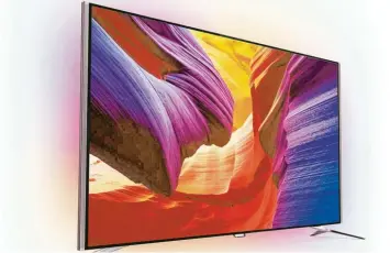  ?? Fotos: Hersteller ?? Was braucht man alles, um das neue digitale Antennen Fernsehen zu empfangen? Zu nächst natürlich ein TV Gerät. Der „55PUS8601/12“von Philips (oben) bietet neben Empfangste­ilen für Kabel und Satelliten TV auch DVB T2 HD Technik. Er verfügt über einen 55...