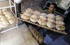  ?? EPA ?? The Egyptian government has introduced a state-mandated price cap on certain breads