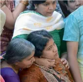  ?? — AFP ?? Sunayana Dumala, wife of Srinivas Kuchibhotl­a, who was shot dead in the US state of Kansas, during his last rites in Hyderabad on Tuesday.