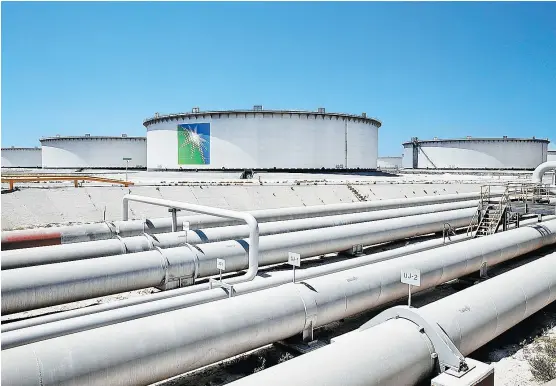  ??  ?? Refinería de Aramco en Arabia Saudita, uno de los principale­s productore­s.